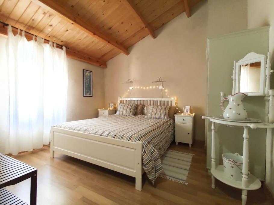 Casa Rural Tozolosolobos Otero de Bodos Eksteriør billede
