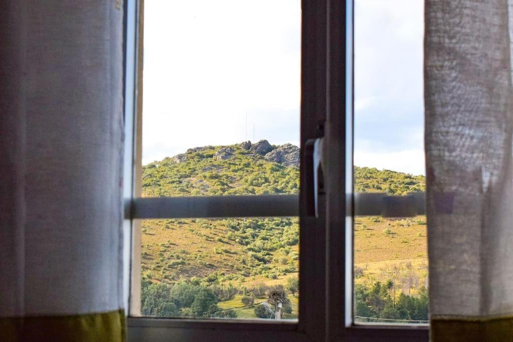 Casa Rural Tozolosolobos Otero de Bodos Eksteriør billede