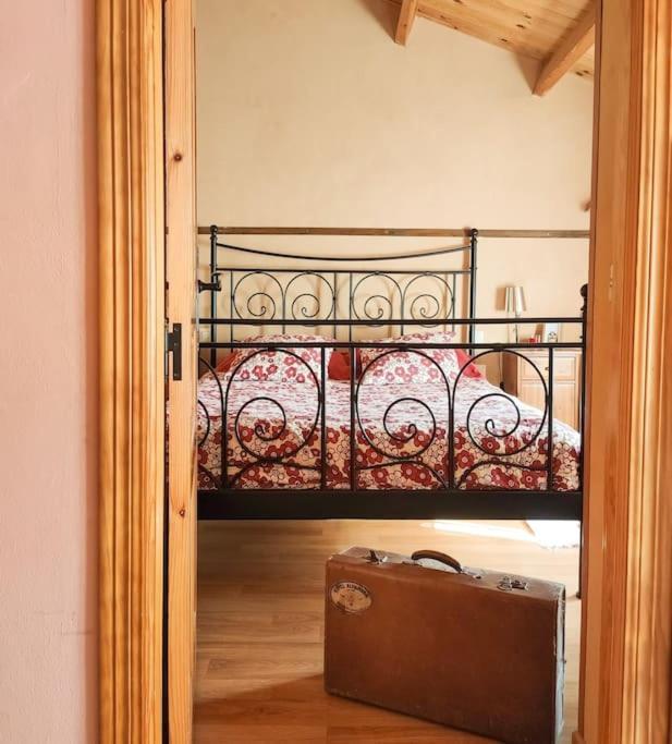 Casa Rural Tozolosolobos Otero de Bodos Eksteriør billede